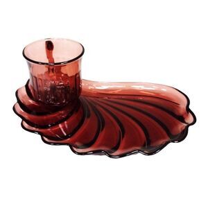Vintage Moroccan Amethyst Hazelware Hazel Atlas Seashell Snack Plate & Cup